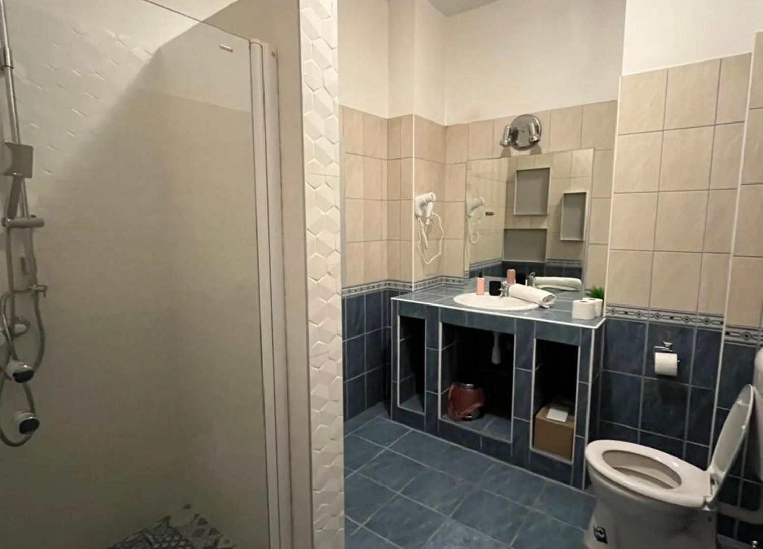 Apartman Millionrosesvintage Apartmanhotel Vaci Street Free Airconditioner And Coffee Budapest