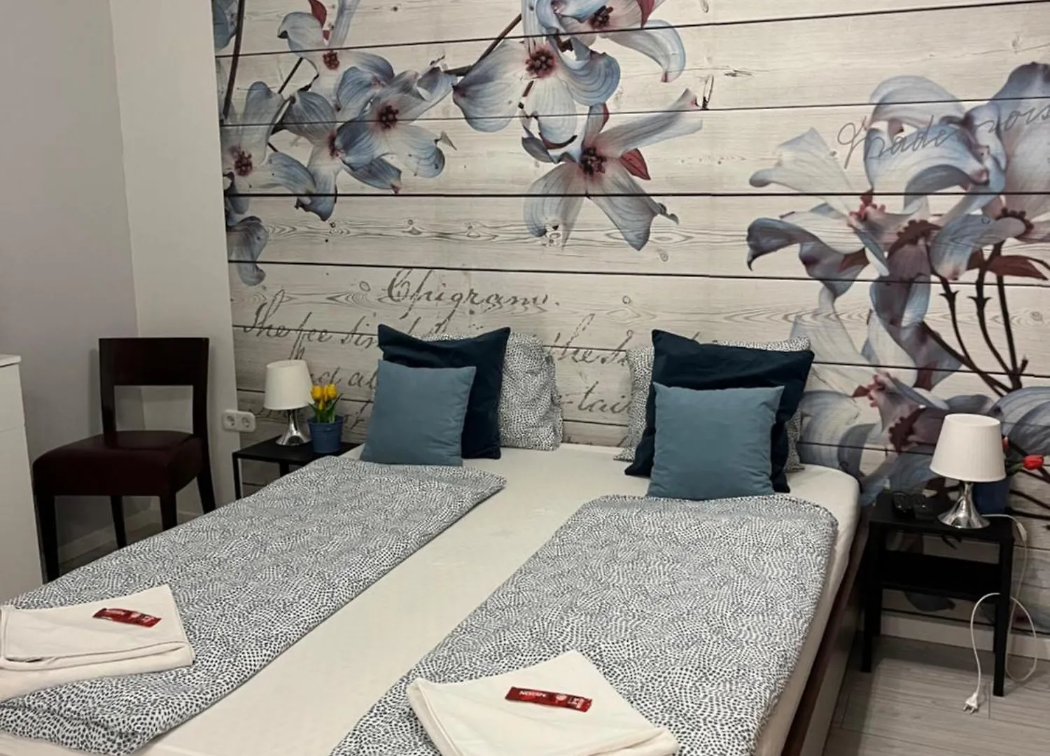 Apartman Millionrosesvintage Apartmanhotel Vaci Street Free Airconditioner And Coffee Budapest