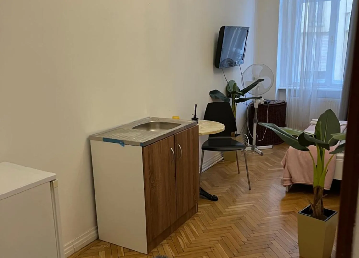Apartman Millionrosesvintage Apartmanhotel Vaci Street Free Airconditioner And Coffee Budapest
