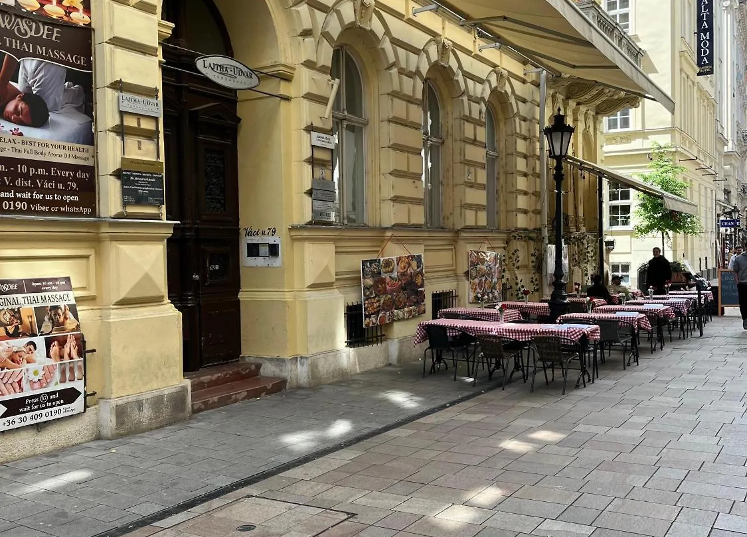 Millionrosesvintage Apartmanhotel Vaci Street Free Airconditioner And Coffee Budapest Magyarország